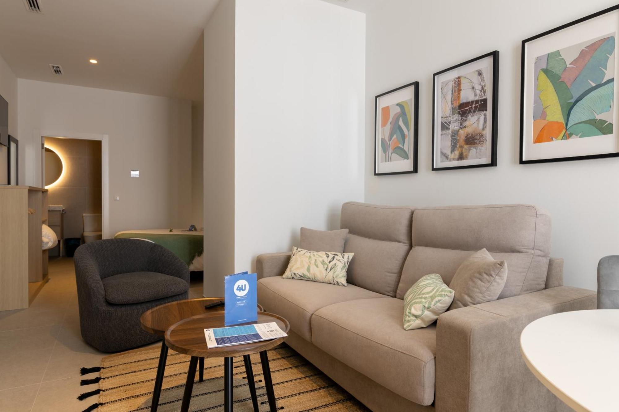 Dorm4You Arena Plaza - Valencia, Valencia